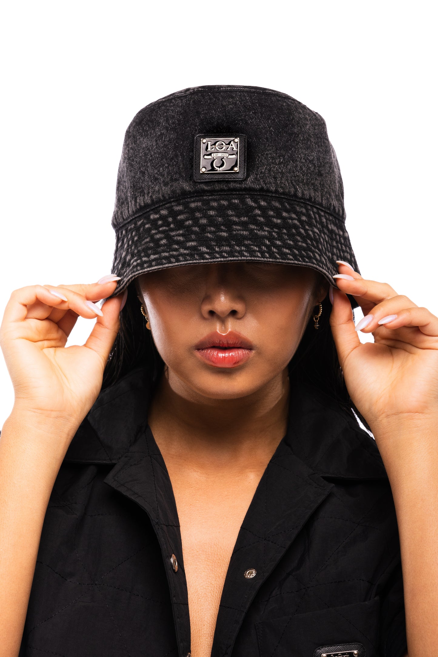 LOA Jean Bucket
