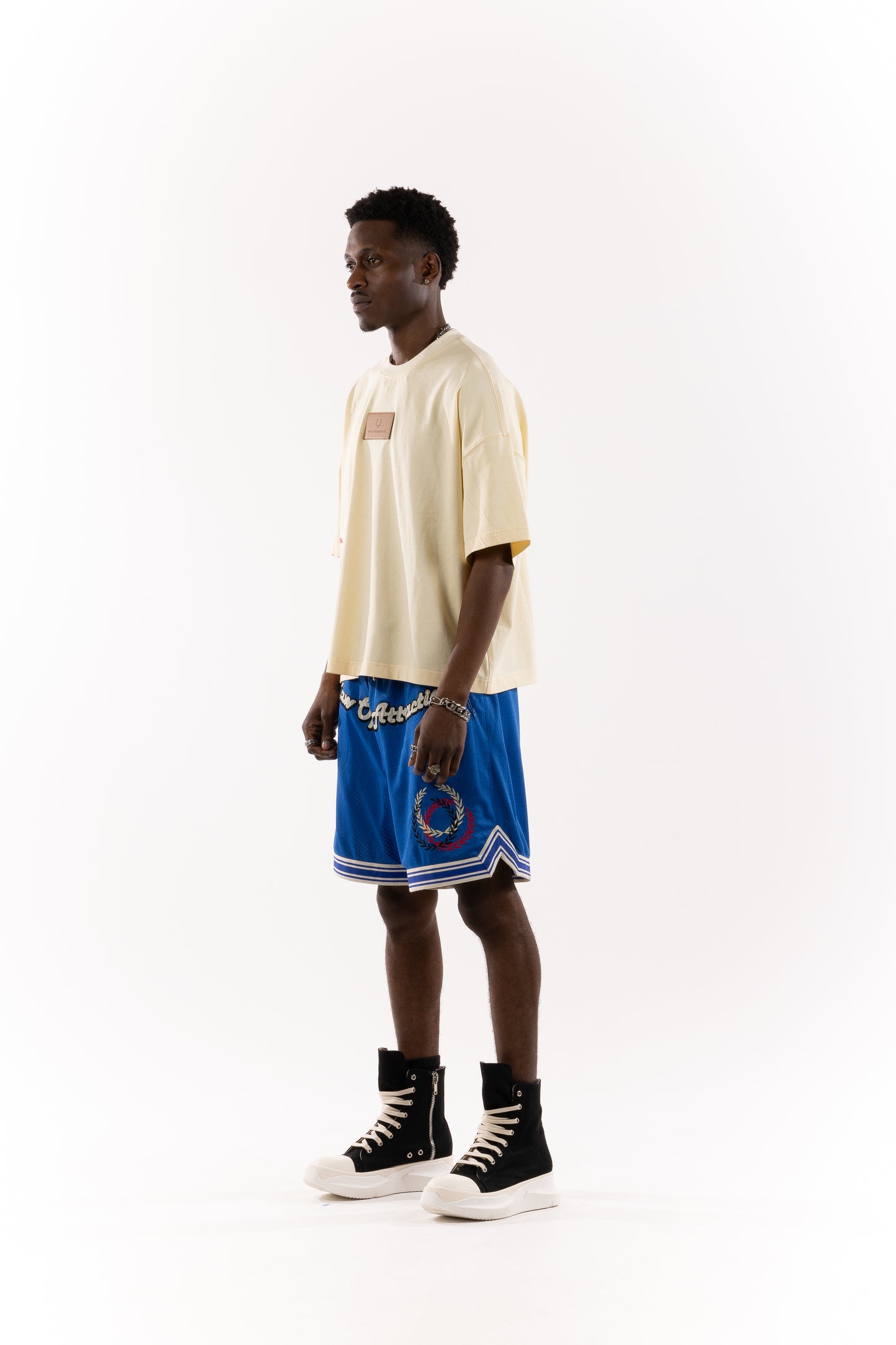 "VICTORIOUS" VINTAGE