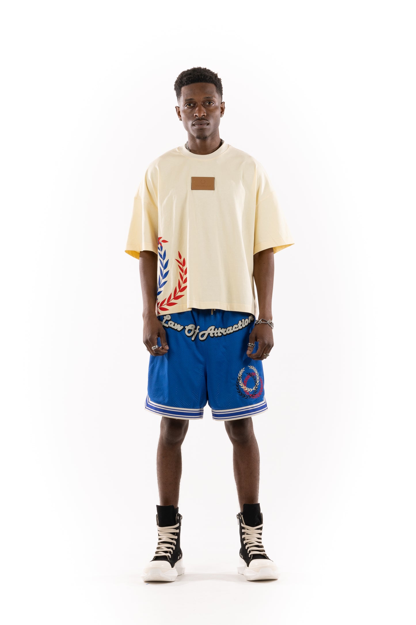 "VICTORIOUS" VINTAGE