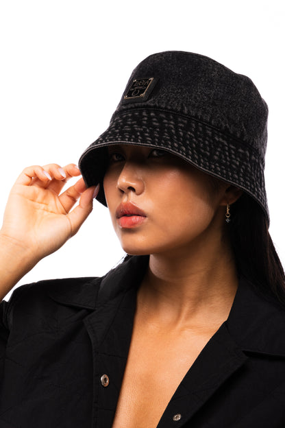 LOA Jean Bucket