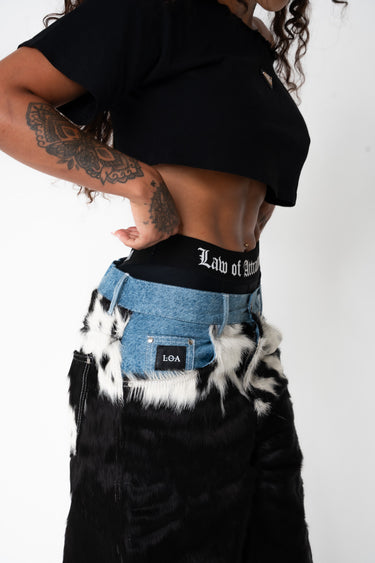 REVERENCE SHORT